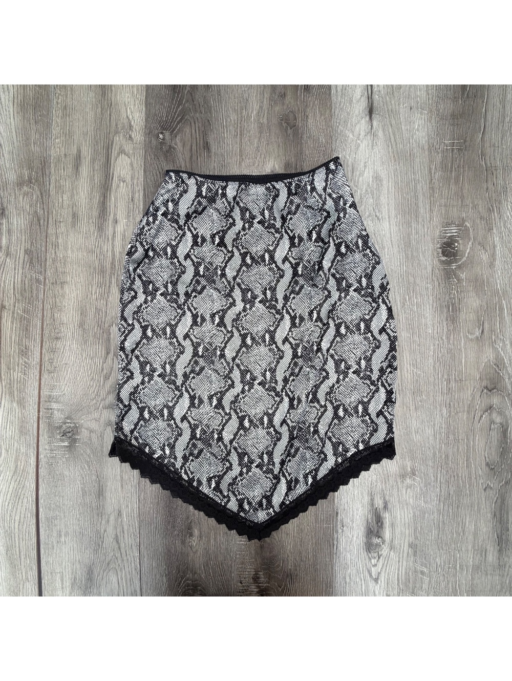 Snakeskin print skirt S Y2K